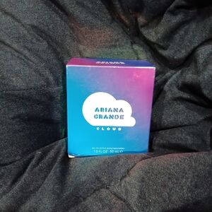BNIB Ariana Grande Cloud Perfume
